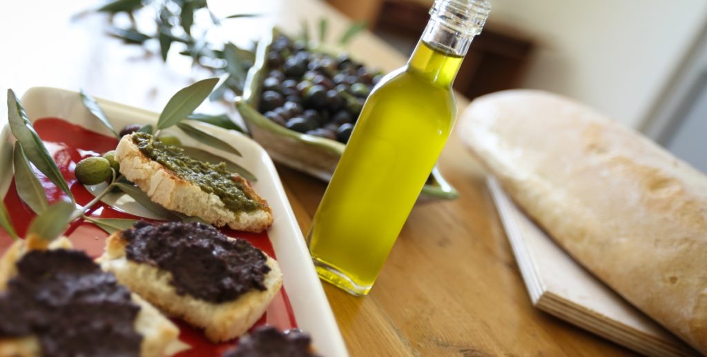 The extra virgin olive oil produced around Orvieto and in its large territory.