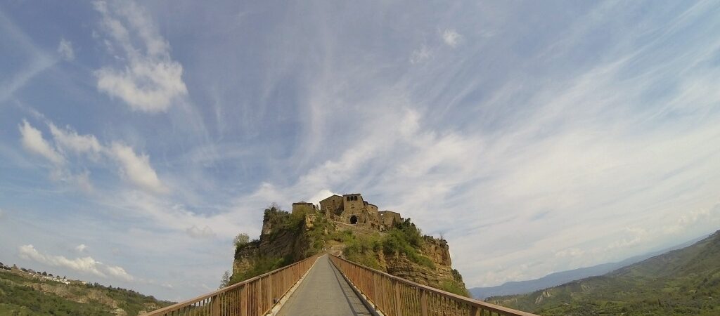 civita-di-bagnoregio-ponte