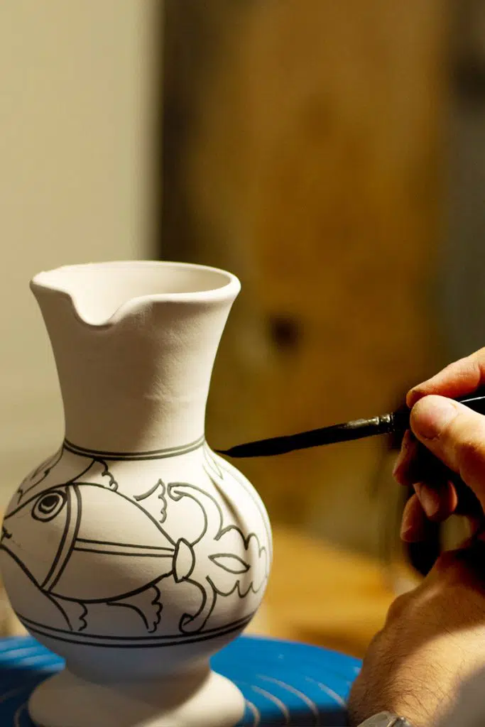 La bottega offers local typicality ceramic, bookshop, typical liqueur and local dishes.