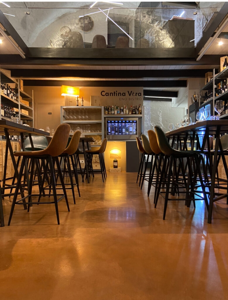 Tasting place where you can spend pleasant “slow gourmet” evenings, events linked and dedicated to local productions.